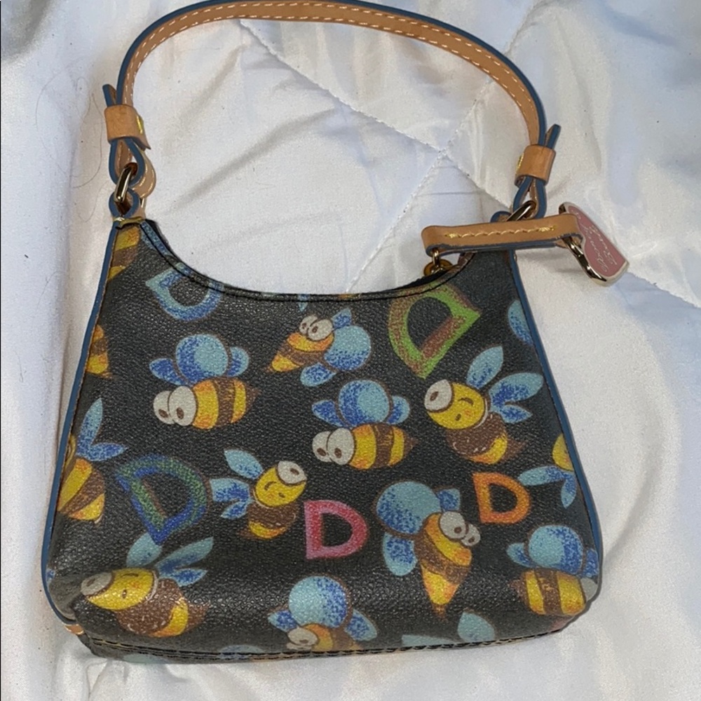 Small dooney and Bourke bag
